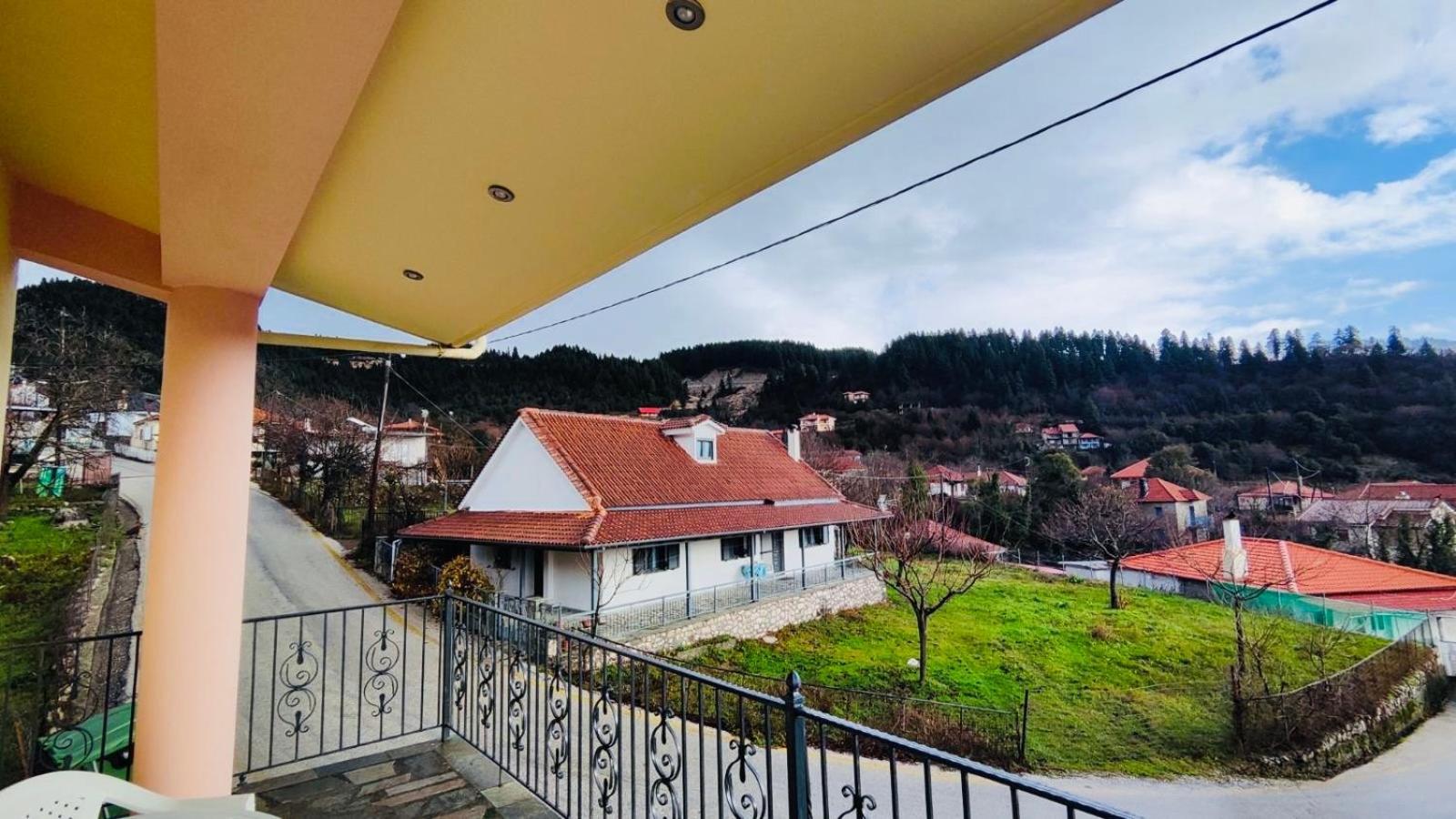 Villa Athamanio - Suite Exterior photo